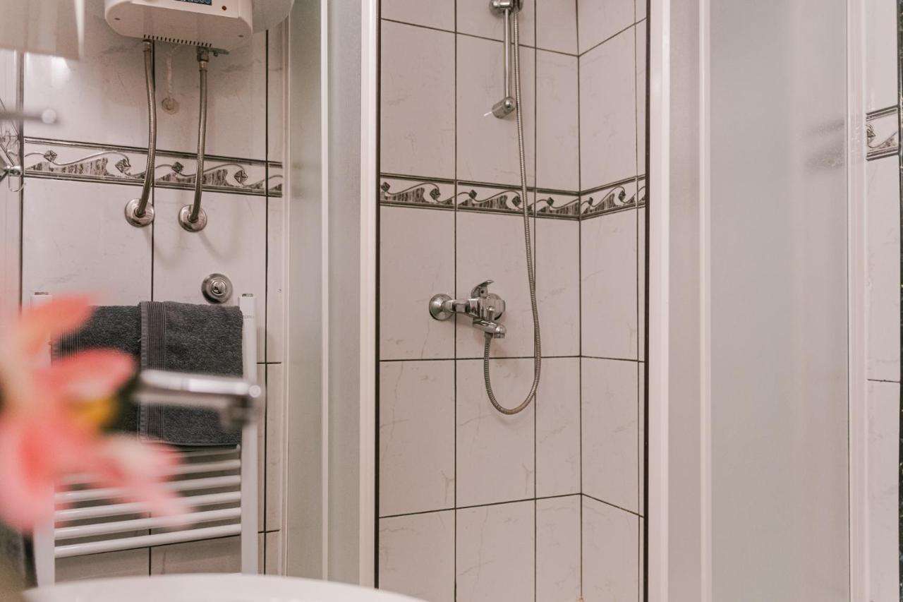 Arya Apartment シベニク エクステリア 写真
